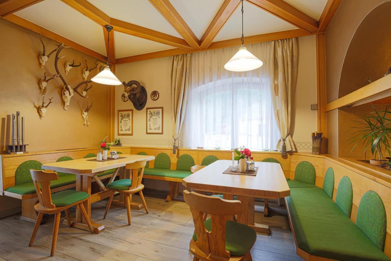 Gasthof Zur Post Sankt Kathrein am Hauenstein Exteriér fotografie