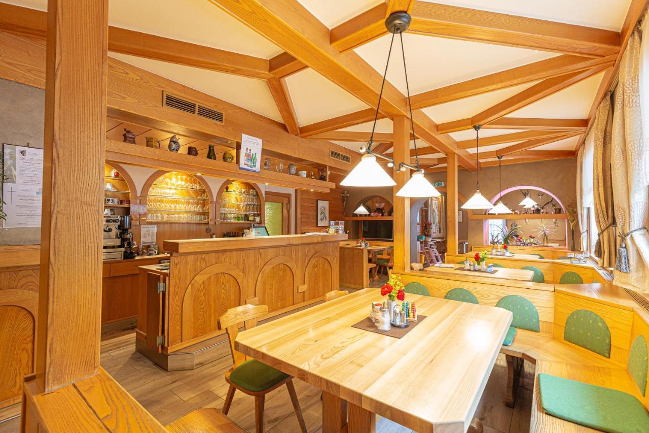 Gasthof Zur Post Sankt Kathrein am Hauenstein Exteriér fotografie